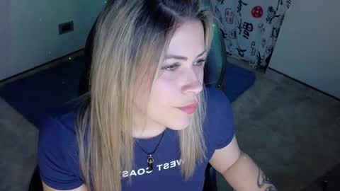 Snapshot of ivy__taylorr chatting on October 19, 12:55 am Diana Rojas online show from October 19, 12:55 am