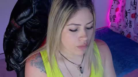 Snapshot of ivy__taylorr chatting on October 22, 12:33 am Diana Rojas online show from October 22, 12:33 am