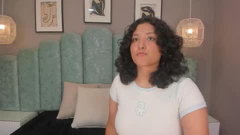 Snapshot of ivy_and_molly chatting on September 10, 8:31 pm Ivy and Molly online show from September 10, 8:31 pm