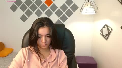 Snapshot of ivy_gail chatting on December 22, 1:44 pm  IVY online show from December 22, 1:44 pm