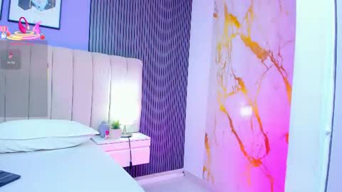 Snapshot of ivy_petit chatting on July 3, 11:38 am Ivy petit online show from July 3, 11:38 am