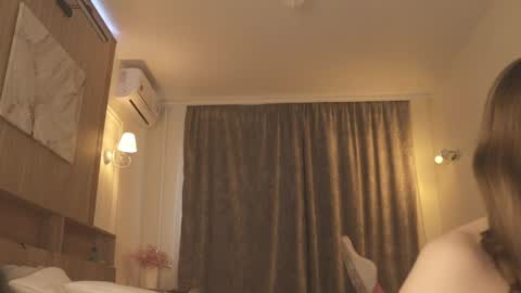 Ivy online show from April 10, 3:12 am