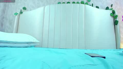 Ivy  online show from January 14, 11:09 pm