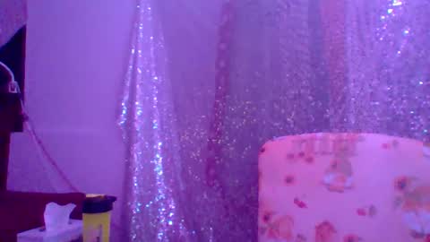 Snapshot of ivyjane3522 chatting on May 13, 2:20 am ivyjane3522 online show from May 13, 2:20 am