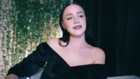 Snapshot of ivyjonson chatting on January 28, 6:39 pm Miss Ivy online show from January 28, 6:39 pm