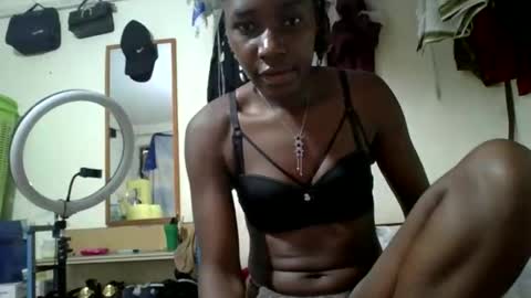 ivyk_ online show from April 9, 11:48 am