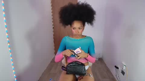 ivylusst online show from August 1, 8:08 pm