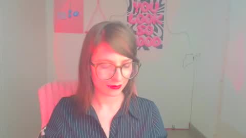 Snapshot of ivynoir_ chatting on April 15, 1:07 pm Ivy online show from April 15, 1:07 pm