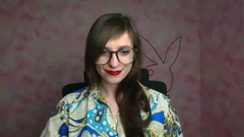 Snapshot of ivynoir_ chatting on April 17, 12:19 pm Ivy online show from April 17, 12:19 pm