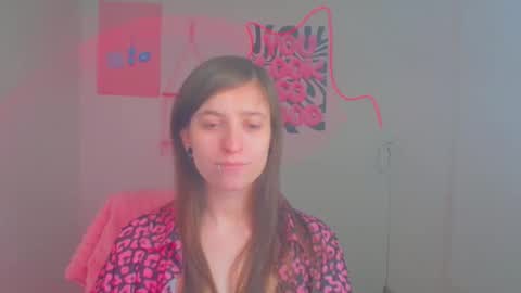 Snapshot of ivynoir_ chatting on April 18, 11:36 am Ivy online show from April 18, 11:36 am