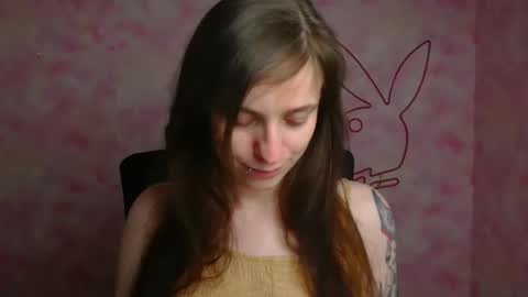 Snapshot of ivynoir_ chatting on April 21, 10:01 pm Ivy online show from April 21, 10:01 pm