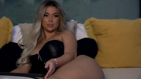  Ivy  online show from January 27, 9:23 am