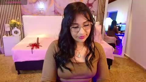 Snapshot of ivyshine7 chatting on July 5, 7:10 pm ivyshine7 online show from July 5, 7:10 pm