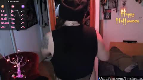 Ivy ShrumX online show from October 19, 7:03 pm