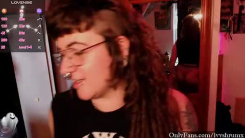 Ivy ShrumX online show from June 27, 2:05 am