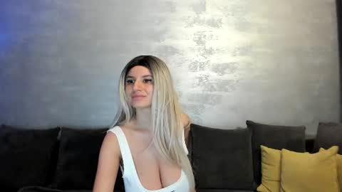 Snapshot of ivytease_ chatting on June 21, 9:28 pm Ivt online show from June 21, 9:28 pm