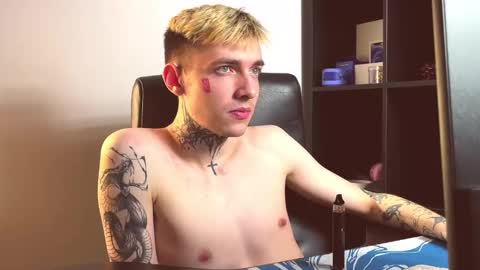 ivywairley online show from March 11, 12:44 pm