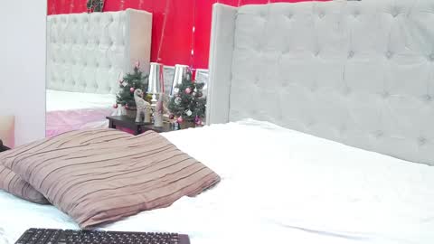 Maxim online show from December 15, 5:13 am