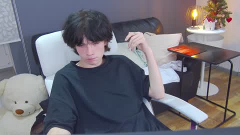 Maxim online show from December 19, 12:34 am