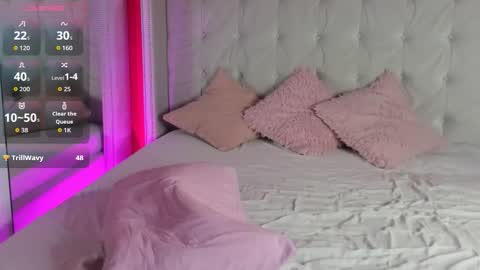 Maxim online show from September 28, 10:26 pm