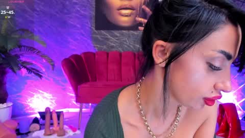 izabelatessa online show from May 12, 7:22 pm