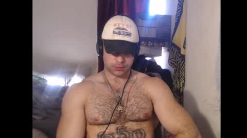 Snapshot of izak144 chatting on January 27, 7:56 pm izak144 online show from January 27, 7:56 pm