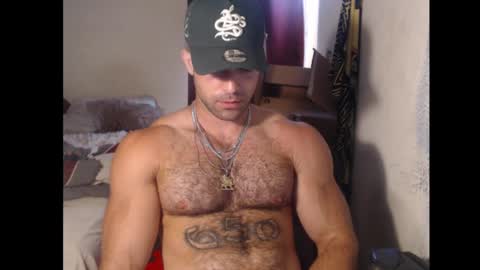 Snapshot of izak144 chatting on October 2, 4:36 pm izak144 online show from October 2, 4:36 pm