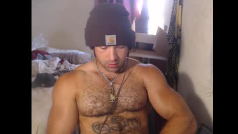 Snapshot of izak144 chatting on October 24, 9:44 pm izak144 online show from October 24, 9:44 pm