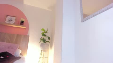 Iza online show from February 8, 10:08 pm