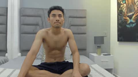 izato online show from February 22, 11:24 am