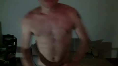 Snapshot of izealvaro chatting on October 18, 2:58 am izealvaro online show from October 18, 2:58 am