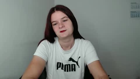 Snapshot of izzyflame18 chatting on October 3, 3:36 am Shygirl online show from October 3, 3:36 am