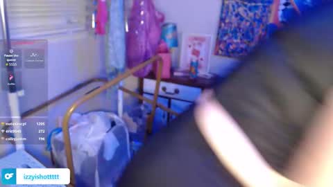 izzyishottttt online show from February 20, 1:13 am