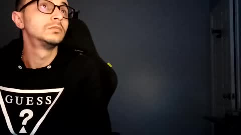 Yoursexxyguy online show from March 5, 4:56 am