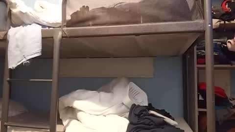 j434934 online show from April 21, 8:12 pm