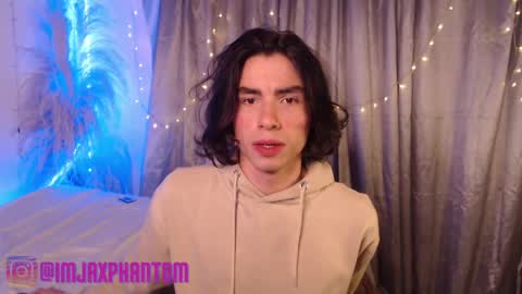 Snapshot of j_a_x_x_x_o_n chatting on January 7, 10:01 am Hey im Jaxxxon check my info     online show from January 7, 10:01 am