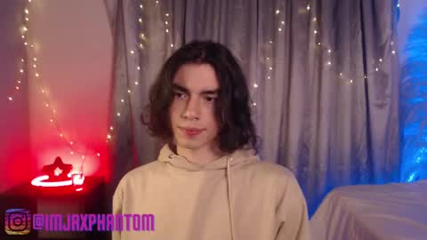 Snapshot of j_a_x_x_x_o_n chatting on February 28, 8:09 am Hey im Jaxxxon check my info     online show from February 28, 8:09 am