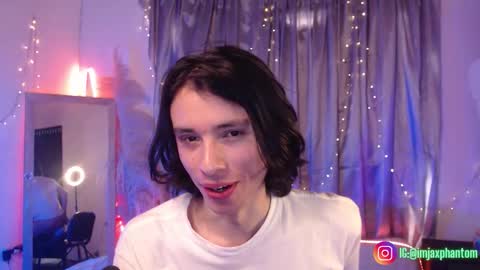 Snapshot of j_a_x_x_x_o_n chatting on October 6, 8:50 pm Hey im Jaxxxon check my info     online show from October 6, 8:50 pm