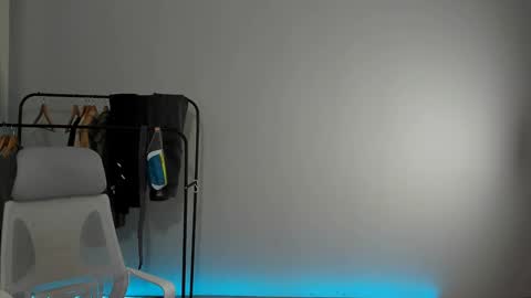 Snapshot of j_akira13 chatting on December 9, 8:00 am Danny online show from December 9, 8:00 am