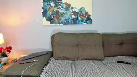 Calix  Independient model Insta and twt Calixsnake online show from February 19, 2:40 am