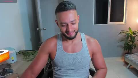 Calix  Independient model Insta and twt Calixsnake online show from April 17, 11:08 pm