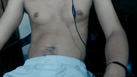 Snapshot of j_castello chatting on February 20, 4:57 pm J online show from February 20, 4:57 pm