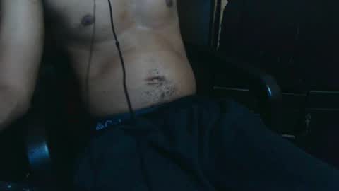 Snapshot of j_castello chatting on May 4, 2:07 am J online show from May 4, 2:07 am