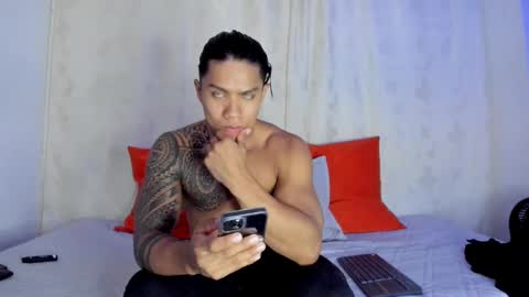 i am juan musiry independent model  online show from March 8, 8:11 am