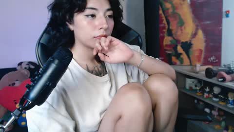 jade 18  online show from April 15, 2:02 pm