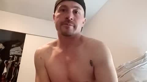 Snapshot of jabrattor1 chatting on December 5, 8:01 am First timer online show from December 5, 8:01 am