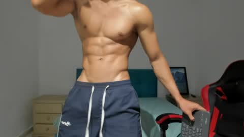 Snapshot of jace_parker chatting on April 27, 4:43 am jace_parker online show from April 27, 4:43 am