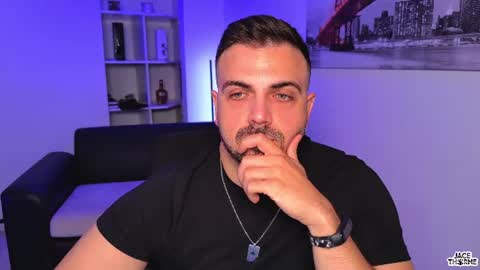 Snapshot of jace_thorne chatting on July 17, 5:47 am Jace online show from July 17, 5:47 am