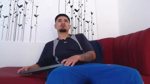 Snapshot of jack_hills2 chatting on February 4, 1:50 pm online show from February 4, 1:50 pm