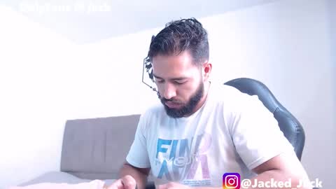 Snapshot of jack_master_muscle chatting on February 19, 5:42 pm jack and leah online show from February 19, 5:42 pm